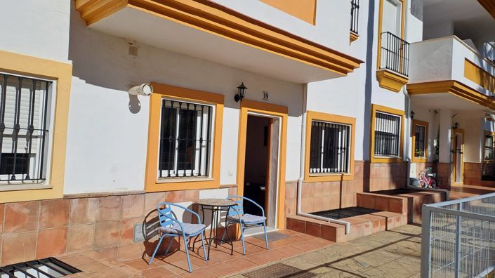 Image No.2-3 Bed Townhouse for sale