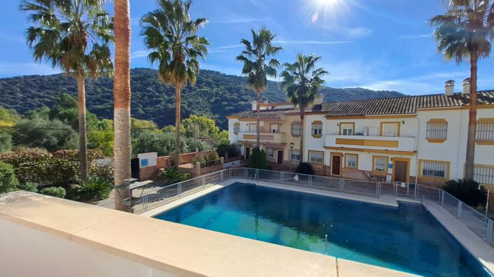 Image No.20-3 Bed Townhouse for sale