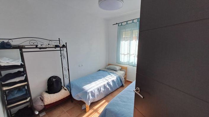 Image No.21-3 Bed Townhouse for sale