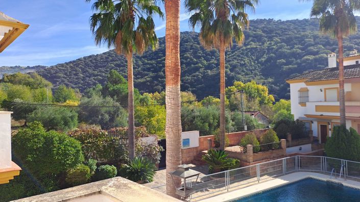 Image No.26-3 Bed Townhouse for sale