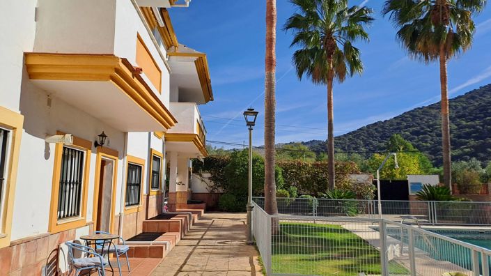 Image No.5-3 Bed Townhouse for sale