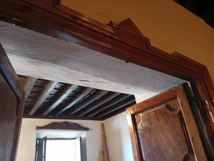 Image No.11-6 Bed Townhouse for sale