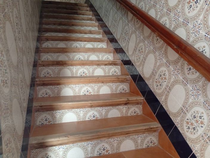 Image No.22-6 Bed Townhouse for sale