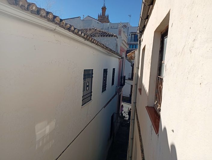 Image No.29-6 Bed Townhouse for sale