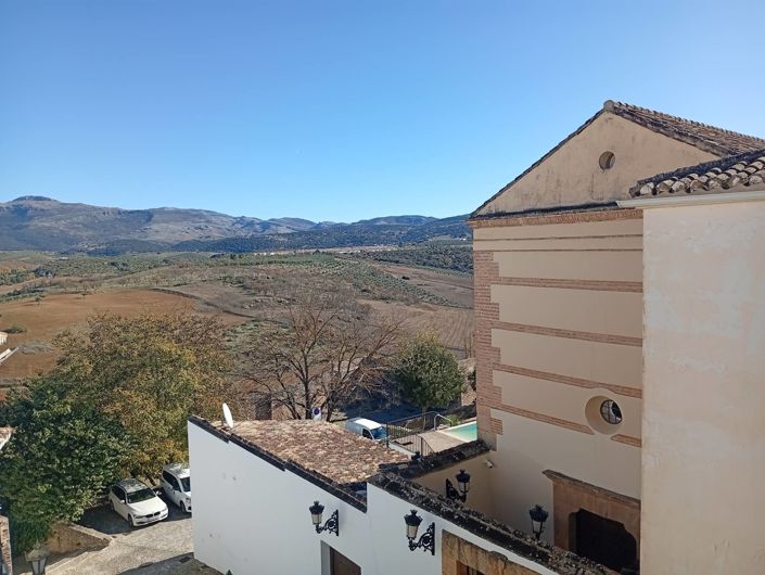 Image No.3-6 Bed Townhouse for sale