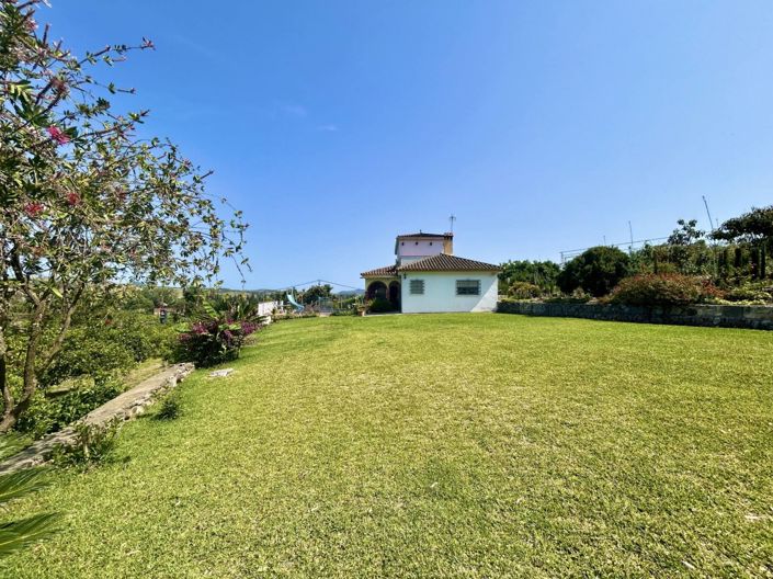 Image No.2-4 Bed Country House for sale