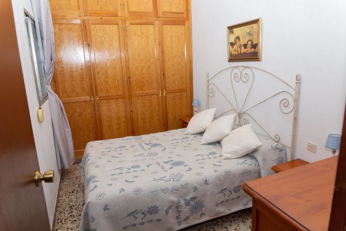 Image No.23-4 Bed Country House for sale