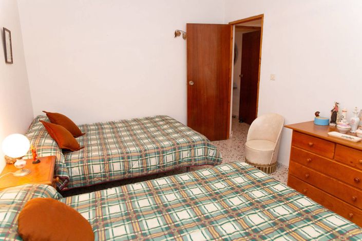 Image No.24-4 Bed Country House for sale