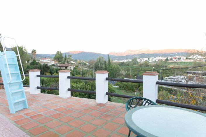 Image No.31-4 Bed Country House for sale