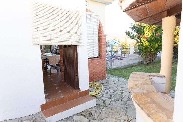 Image No.33-4 Bed Country House for sale