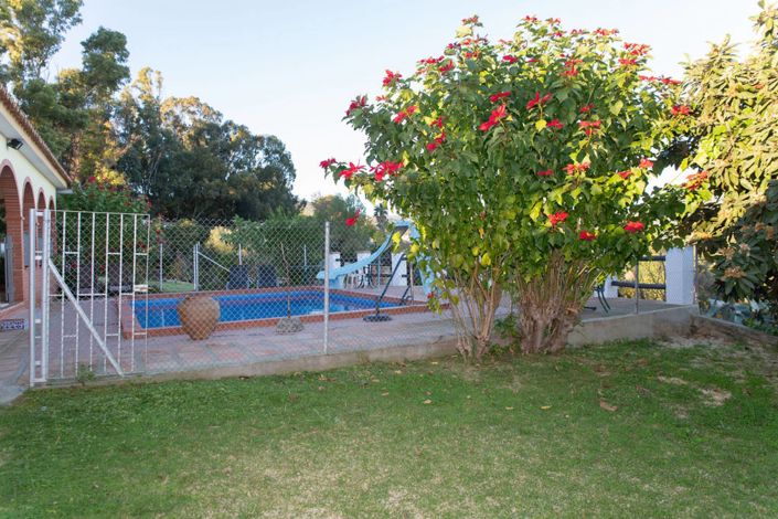 Image No.38-4 Bed Country House for sale