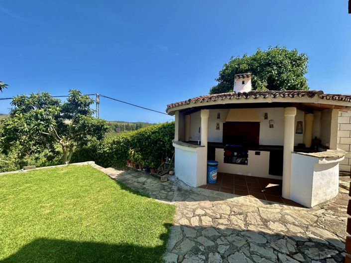 Image No.47-4 Bed Country House for sale