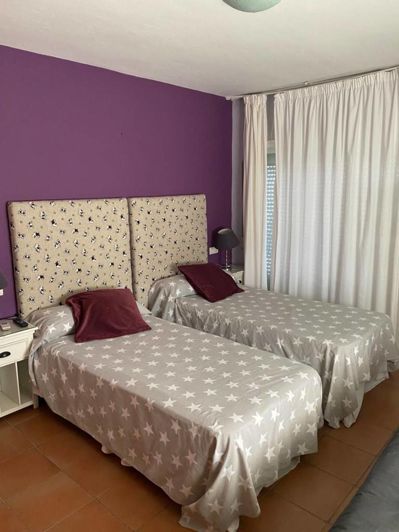 Image No.13-16 Bed Property for sale