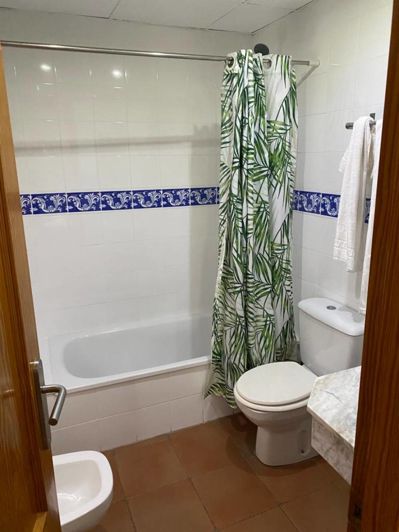 Image No.15-16 Bed Property for sale