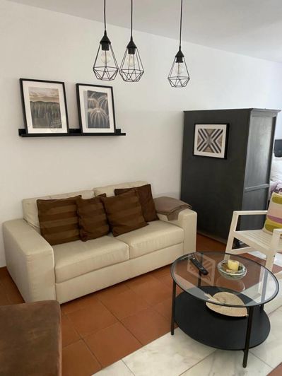 Image No.18-16 Bed Property for sale