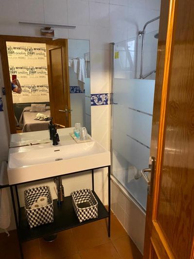 Image No.23-16 Bed Property for sale