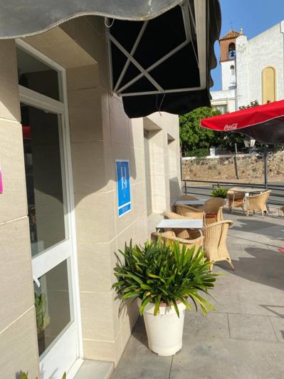 Image No.27-16 Bed Property for sale