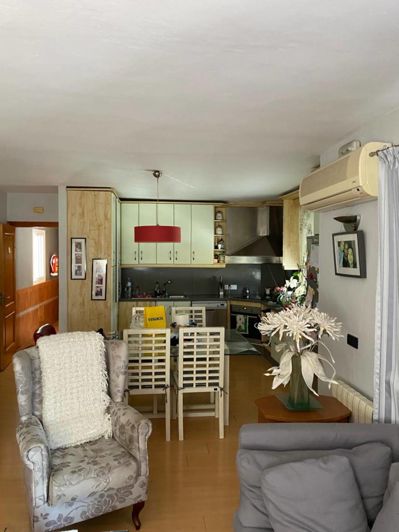 Image No.4-16 Bed Property for sale