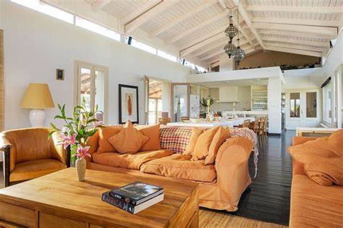 Image No.9-10 Bed Property for sale