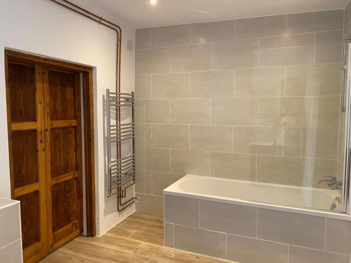 Image No.20-7 Bed Townhouse for sale