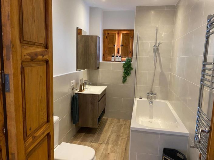 Image No.26-7 Bed Townhouse for sale