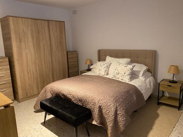 Image No.39-7 Bed Townhouse for sale