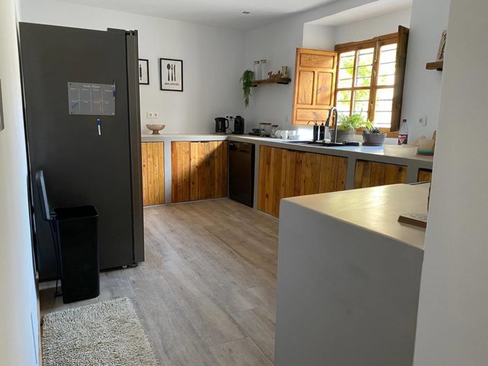 Image No.40-7 Bed Townhouse for sale