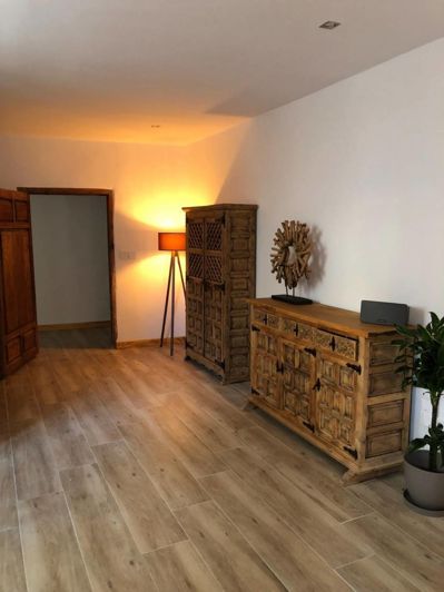 Image No.47-7 Bed Townhouse for sale