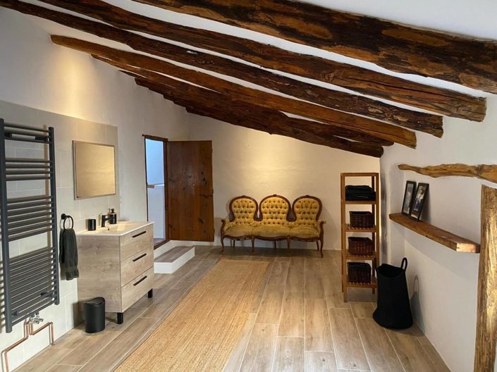 Image No.7-7 Bed Townhouse for sale