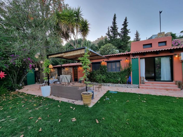 Image No.14-6 Bed Country House for sale