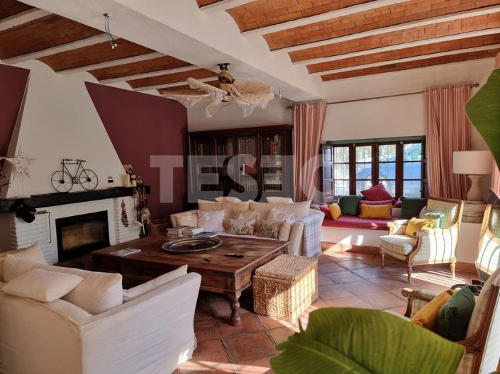 Image No.9-6 Bed Country House for sale