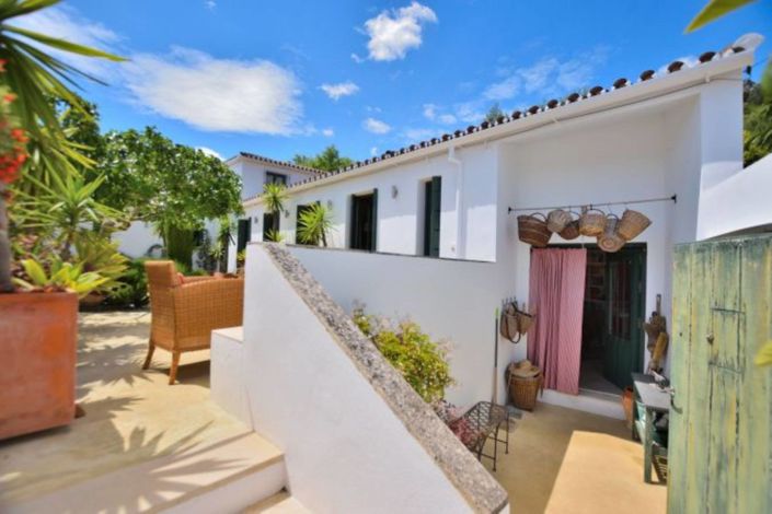 Image No.38-6 Bed Country House for sale