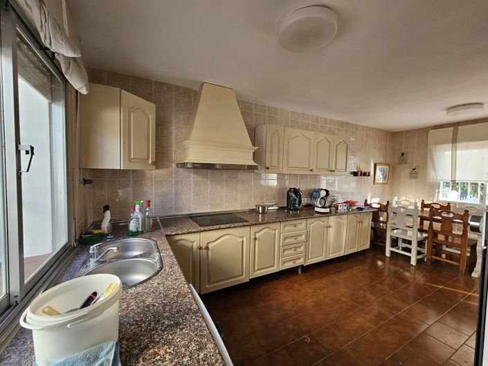 Image No.11-4 Bed Villa for sale