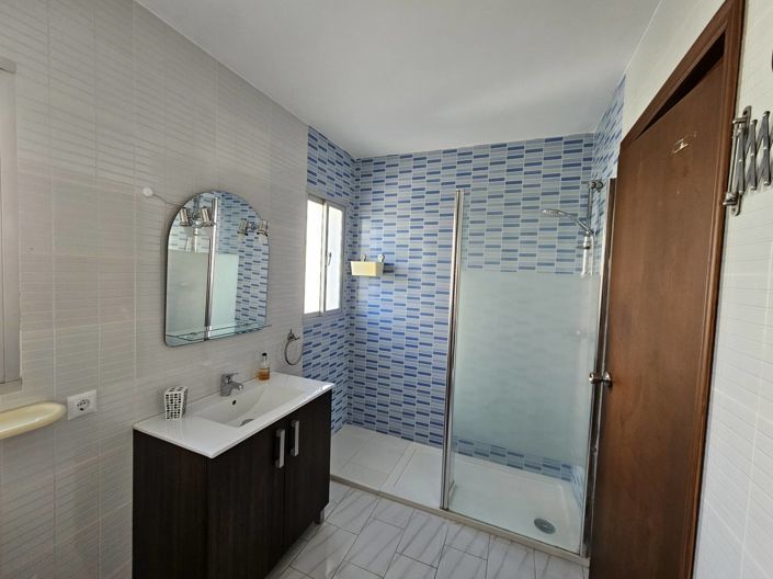 Image No.16-4 Bed Villa for sale