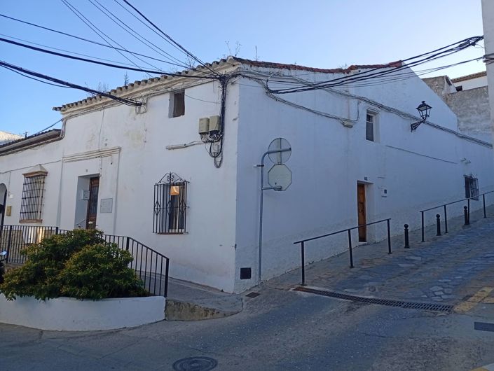 Image No.8-3 Bed Village House for sale