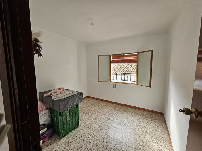 Image No.10-6 Bed Village House for sale