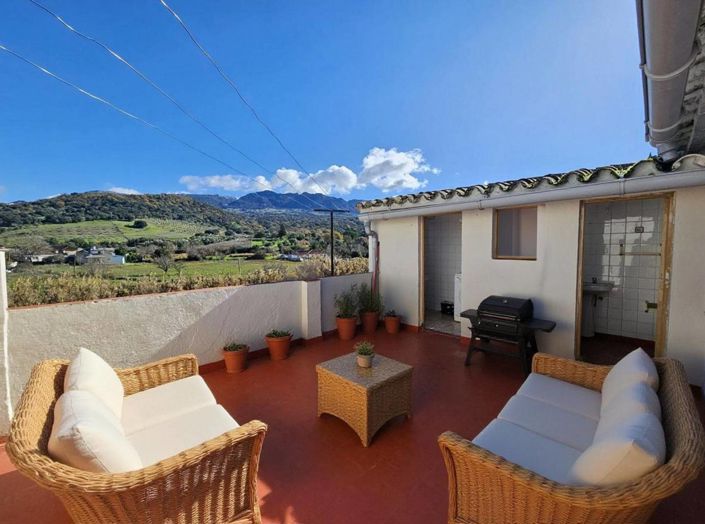 Image No.3-6 Bed Village House for sale