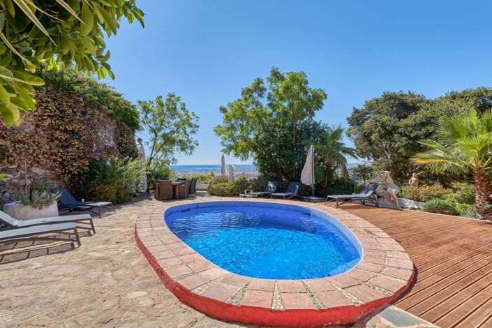 Image No.13-8 Bed Country House for sale