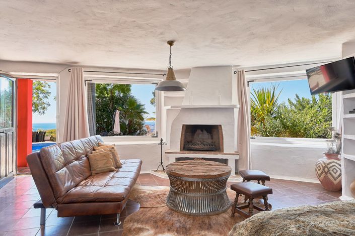 Image No.20-8 Bed Country House for sale