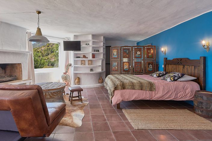 Image No.22-8 Bed Country House for sale