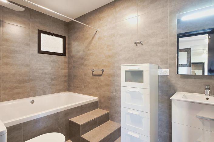 Image No.43-8 Bed Country House for sale