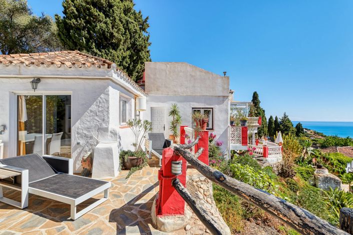 Image No.44-8 Bed Country House for sale