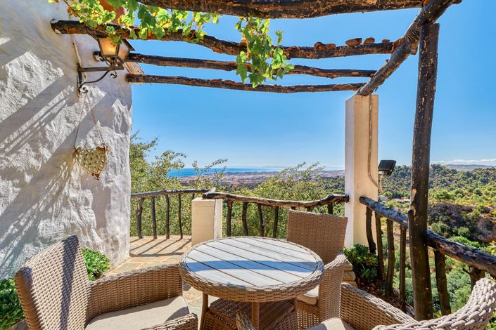 Image No.45-8 Bed Country House for sale