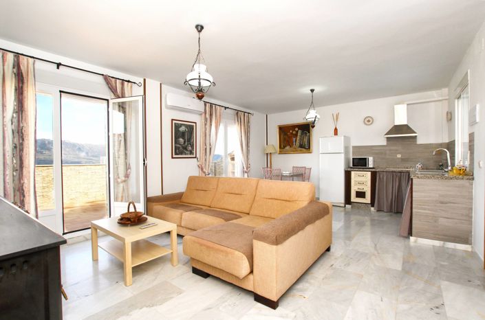 Image No.18-4 Bed Village House for sale