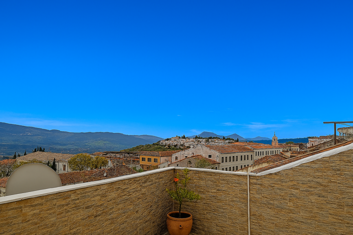 Image No.2-4 Bed Village House for sale