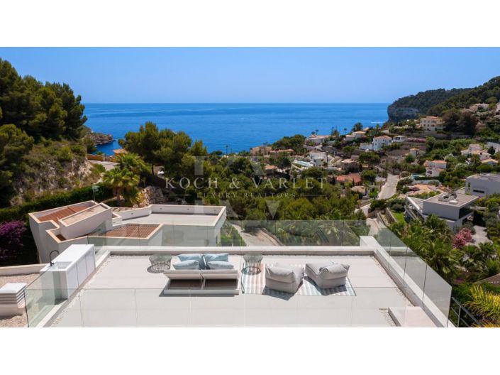 Image No.1-4 Bed Villa for sale