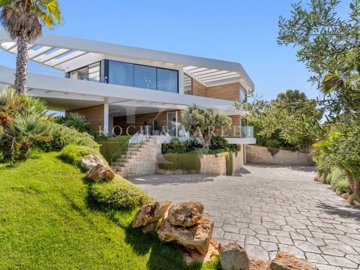 idaa657001-0000-0500-0000-000016d8329f