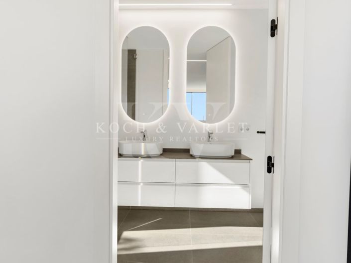 Image No.31-4 Bed Villa for sale