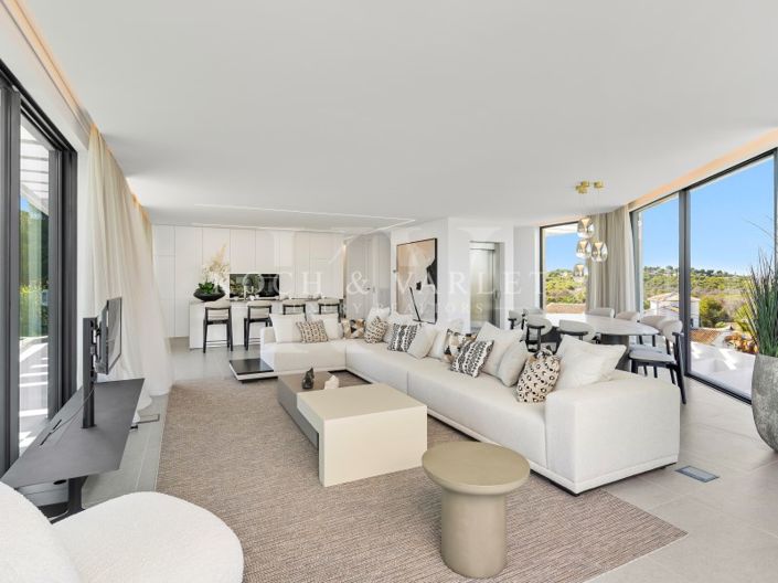 Image No.5-4 Bed Villa for sale