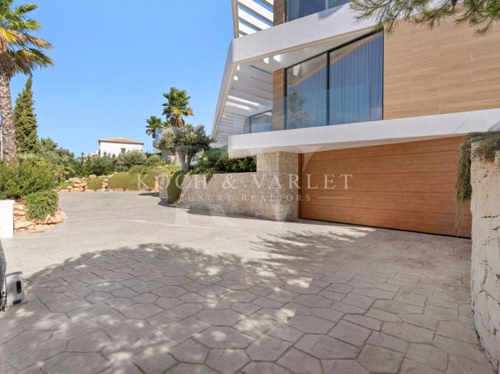 Image No.58-4 Bed Villa for sale